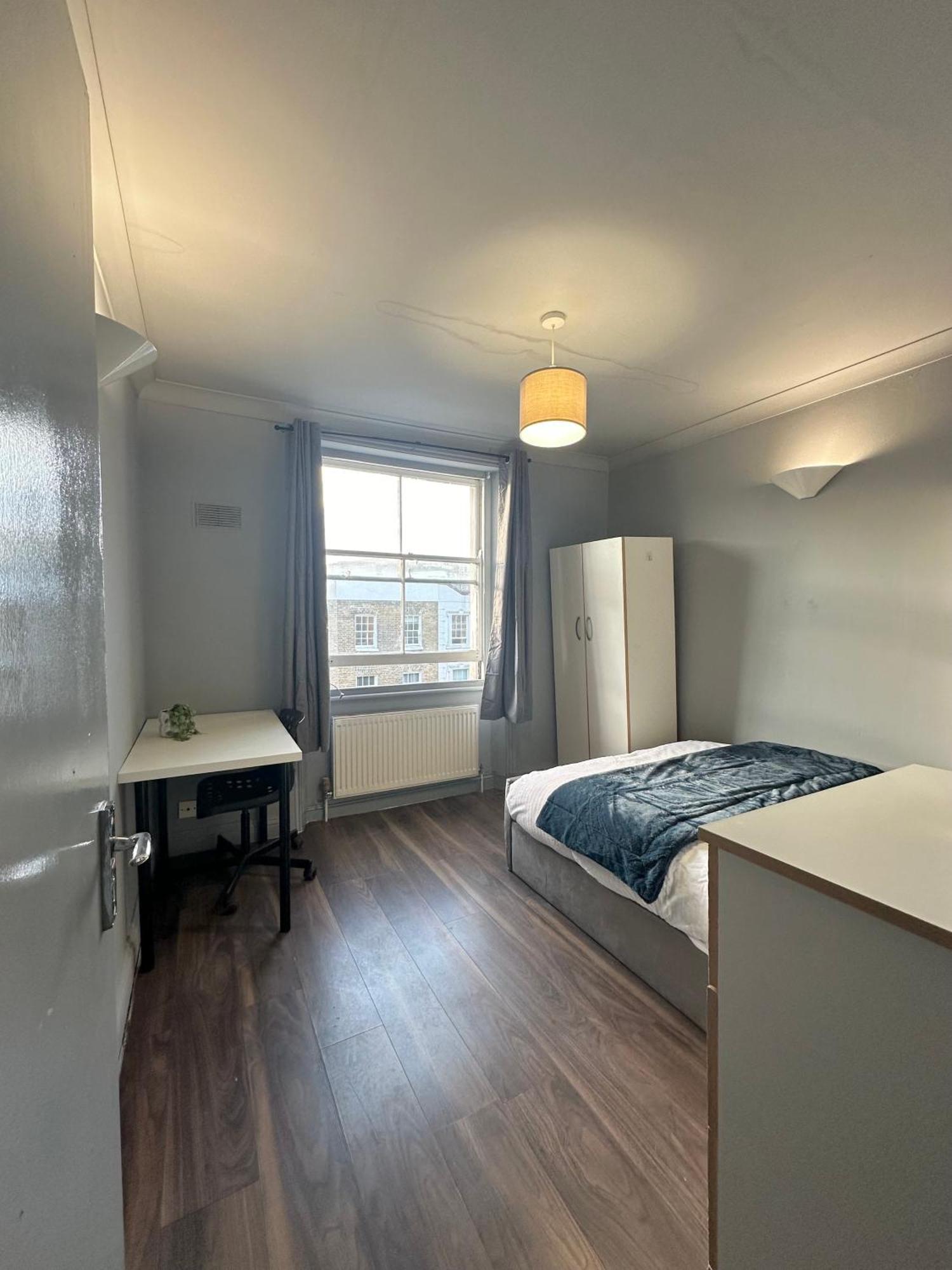 לונדון Luxury Room In A 4 Bedroom Flat! 4 Minutes Walk To Kingscross, St Pancras מראה חיצוני תמונה