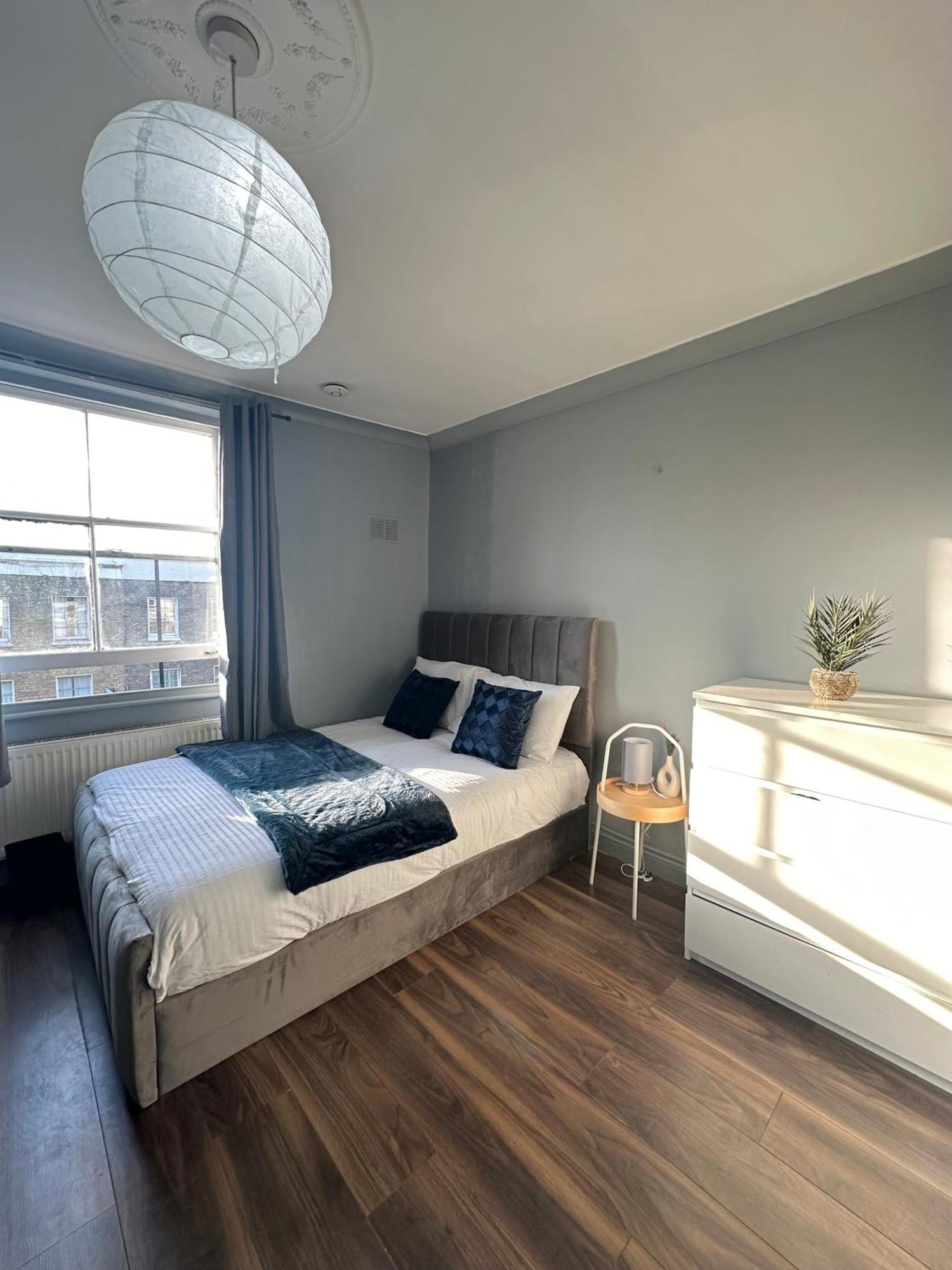 לונדון Luxury Room In A 4 Bedroom Flat! 4 Minutes Walk To Kingscross, St Pancras מראה חיצוני תמונה